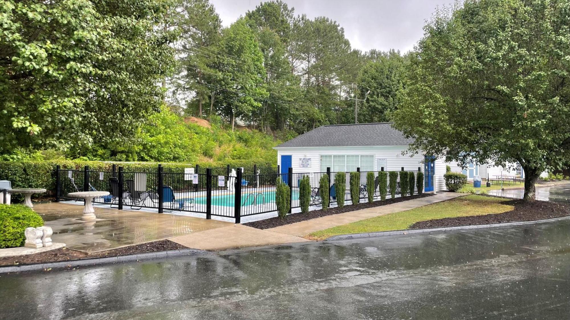 Baymont by Wyndham Greenwood Buitenkant foto